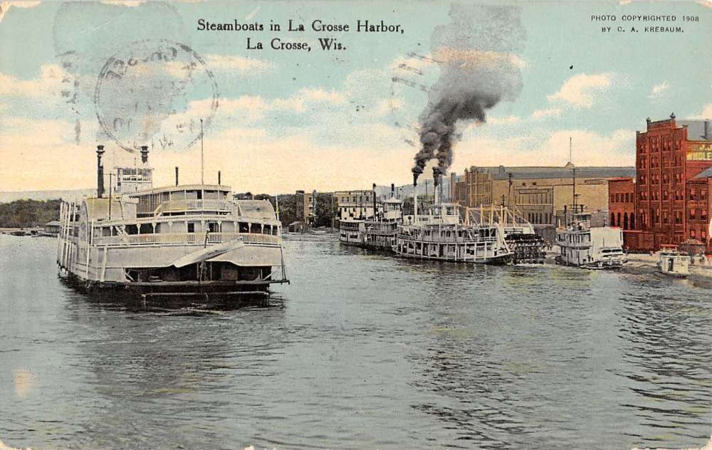 La Crosse Wisconsin Steamboats Harbor Scene Linen Antique Postcard   0000383862 