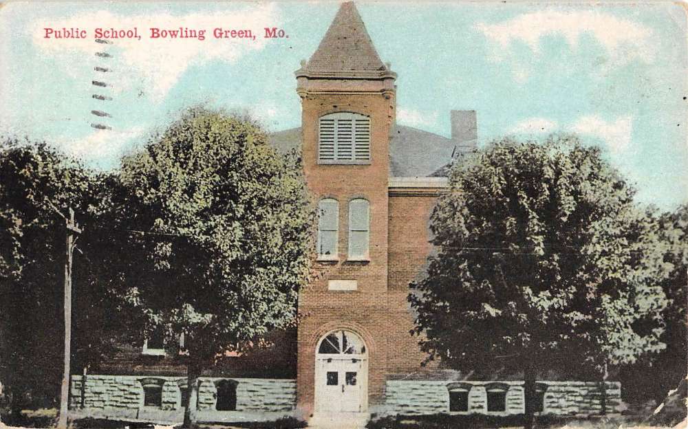 Bowling Green Missouri Public School Street View Antique Postcard 