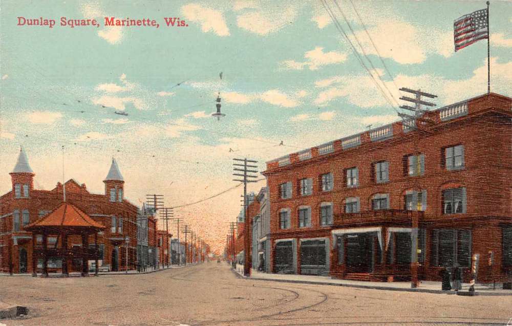 Marinette Wisconsin Dunlap Square Street Scene Vintage Postcard ...